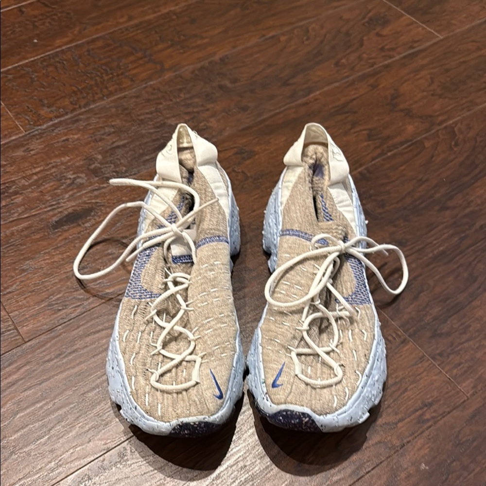 Nike Beige and Blue Women's Sneakers
